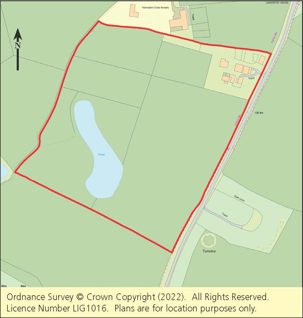 Lot: 27 - FREEHOLD LAND WITH LAKE AND OUTBUILDINGS -